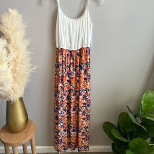 Charming Charlie floral dress ✨💕 long maxi and sleeveless - Small - so adorable